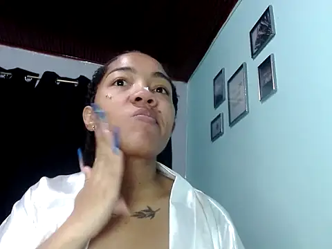 Sexy Supermomm online show from 22, 4, 2026