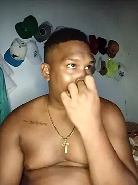 Snapshot of Leyder31 chatting on 6, 2, 2026 Leyder31 online show from 6, 2, 2026