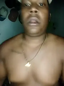 Snapshot of Leyder31 chatting on 10, 2, 2026 Leyder31 online show from 10, 2, 2026