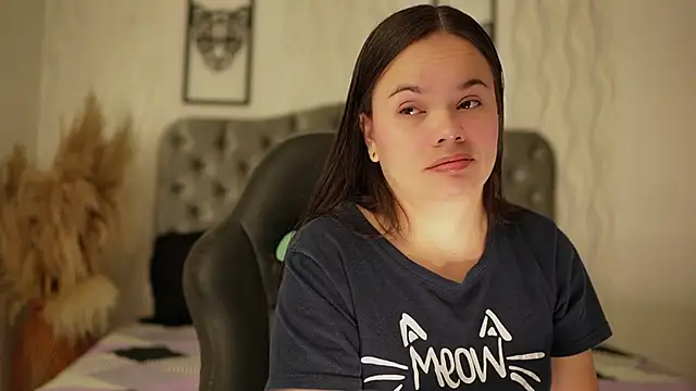 Snapshot of katt_eyes_ chatting on 8, 2, 2026 katt eyes online show from 8, 2, 2026