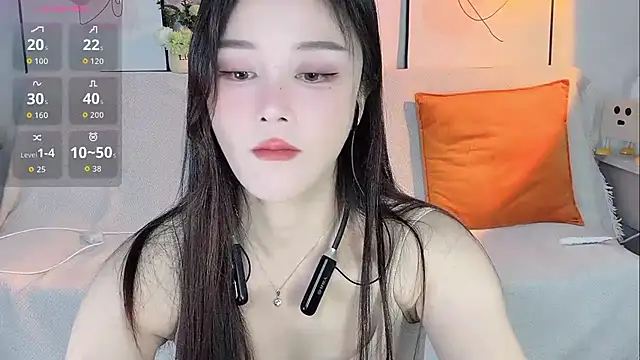 Lisa-295188 online show from 7, 4, 2026