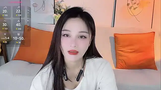 Lisa-295188 online show from 2, 4, 2026