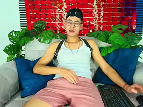 Snapshot of ThiiagoSaeenz chatting on 26, 2, 2026 ThiiagoSaeenz online show from 26, 2, 2026