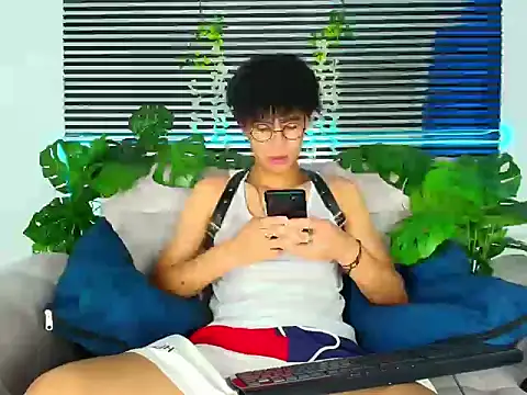 ThiiagoSaeenz online show from 5, 3, 2026