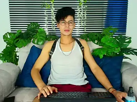 ThiiagoSaeenz online show from 3, 3, 2026