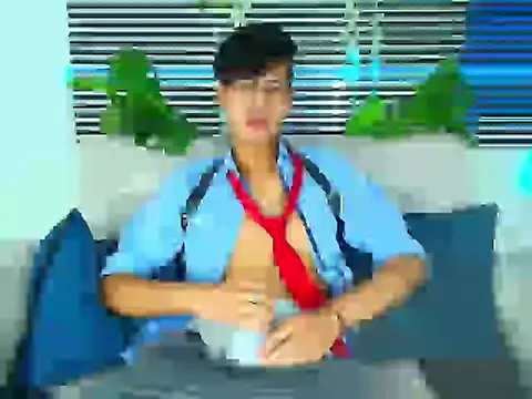 Snapshot of ThiiagoSaeenz chatting on 10, 2, 2026 ThiiagoSaeenz online show from 10, 2, 2026