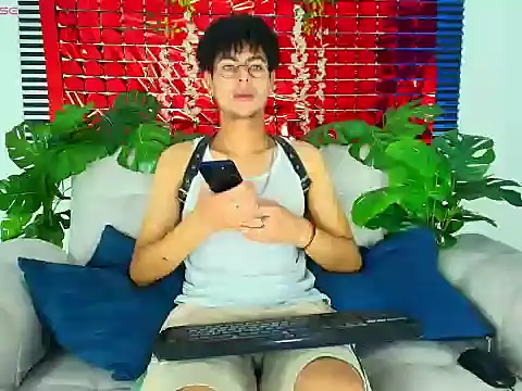 Snapshot of ThiiagoSaeenz chatting on 23, 2, 2026 ThiiagoSaeenz online show from 23, 2, 2026