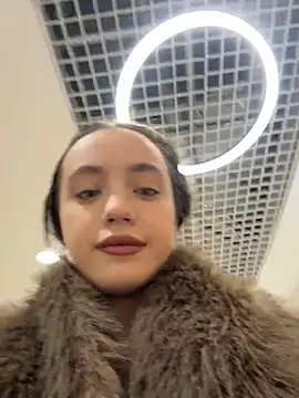 MiaTee online show from 15, 2, 2026