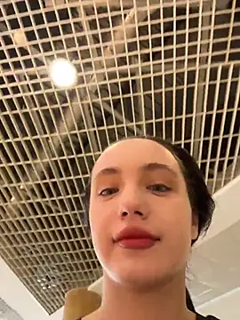 MiaTee online show from 7, 2, 2026