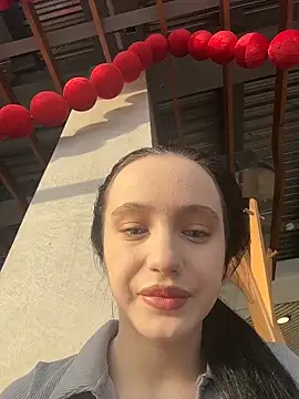 MiaTee online show from 6, 2, 2026