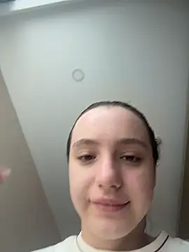 MiaTee online show from 26, 3, 2026