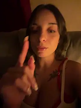 Sweetgirl44hott online show from 13, 4, 2026