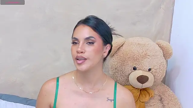 AndiVasquez online show from 9, 5, 2026