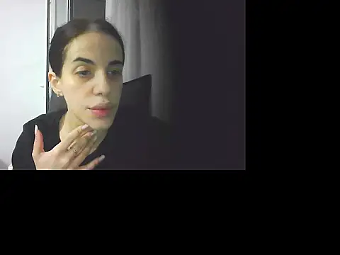 Snapshot of LuxxuryAnne chatting on 25, 2, 2026 LuxxuryAnne online show from 25, 2, 2026