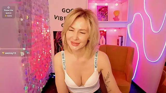 Snapshot of Madam__Isabella chatting on 10, 5, 2026 Madam Isabella online show from 10, 5, 2026
