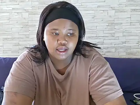 Snapshot of BustyBmw chatting on 10, 2, 2026 BustyBmw online show from 10, 2, 2026