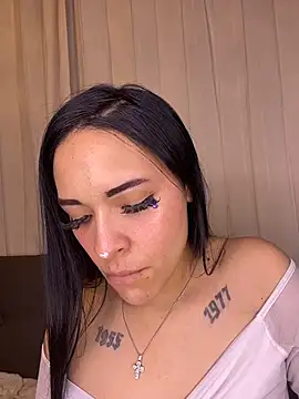 Snapshot of cristal__violetaa chatting on 3, 2, 2026 cristal violetaa online show from 3, 2, 2026