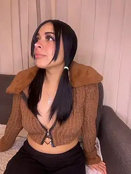 Snapshot of cristal__violetaa chatting on 5, 2, 2026 cristal violetaa online show from 5, 2, 2026