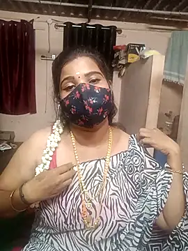 Snapshot of Madhusri_Tamil_Telugu chatting on 18, 4, 2026 Madhusri Tamil Telugu online show from 18, 4, 2026