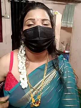 Snapshot of Madhusri_Tamil_Telugu chatting on 18, 5, 2026 Madhusri Tamil Telugu online show from 18, 5, 2026