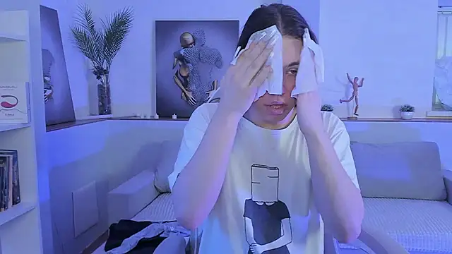 Snapshot of Madison_dolly chatting on 1, 3, 2026 Madison dolly online show from 1, 3, 2026