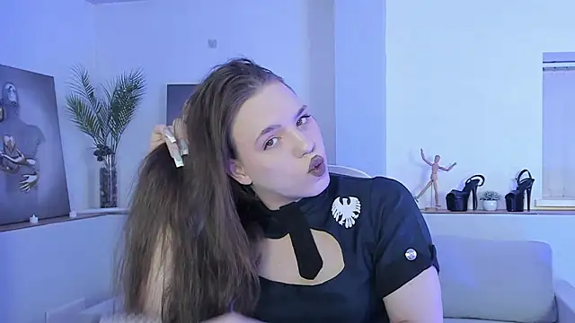 Snapshot of Madison_dolly chatting on 7, 2, 2026 Madison dolly online show from 7, 2, 2026