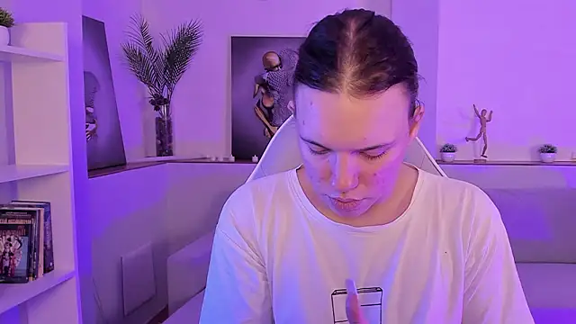 Snapshot of Madison_dolly chatting on 28, 2, 2026 Madison dolly online show from 28, 2, 2026