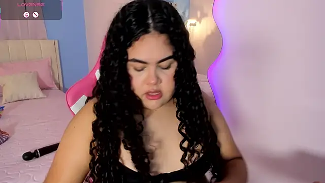 Snapshot of LOU_22_ chatting on 18, 2, 2026 LOU 22 online show from 18, 2, 2026