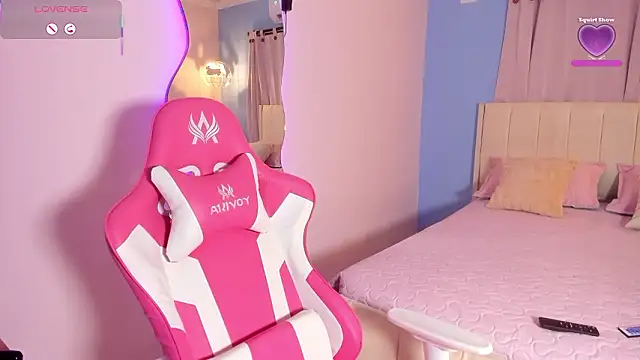 Snapshot of LOU_22_ chatting on 7, 2, 2026 LOU 22 online show from 7, 2, 2026