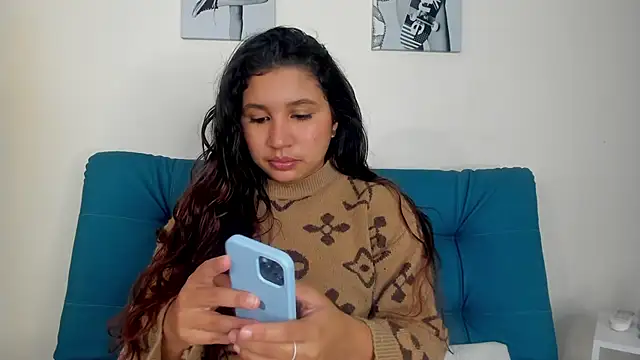 Victoria Rosee online show from 13, 2, 2026