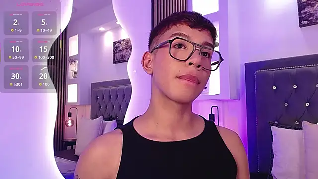 Fancy Vixen online show from 14, 4, 2026