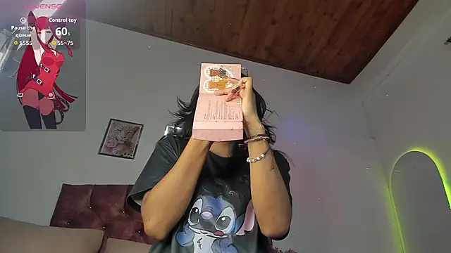 luna velveth online show from 14, 3, 2026