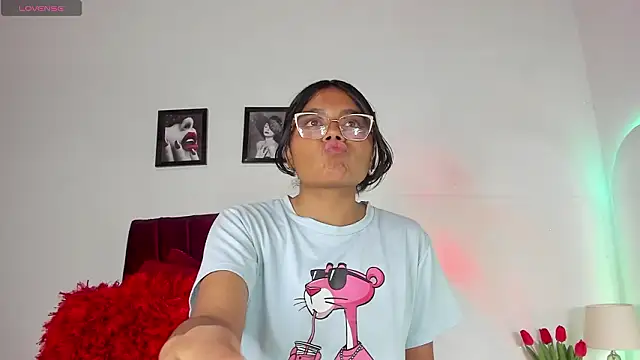 luna velveth online show from 11, 2, 2026