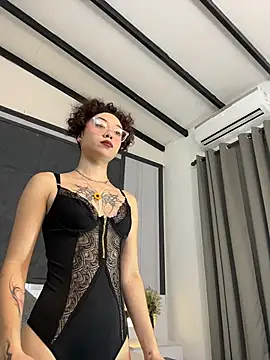 luci butterfly online show from 23, 2, 2026