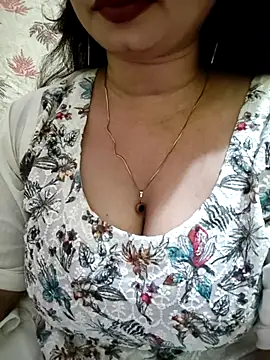 Snapshot of PARI51 chatting on 10, 7, 2026 PARI51 online show from 10, 7, 2026