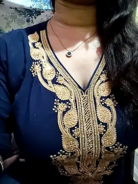 PARI51 online show from 28, 2, 2026