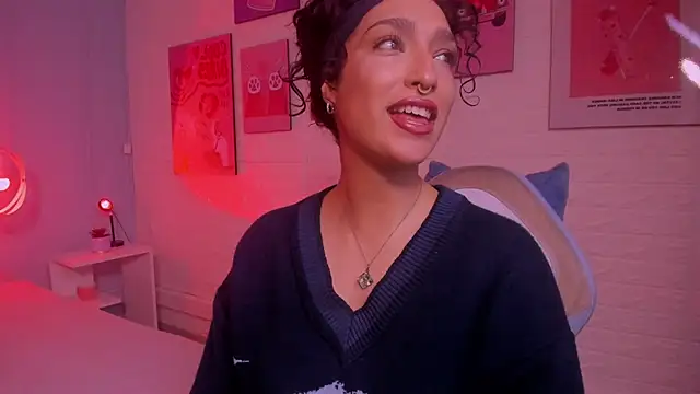 Cleo Foxx online show from 10, 6, 2026