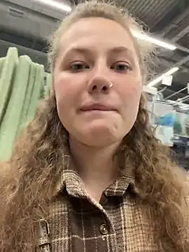 AsynaYuuki online show from 1, 3, 2026