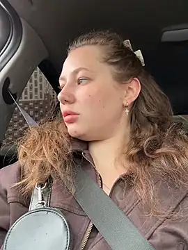 AsynaYuuki online show from 2, 4, 2026