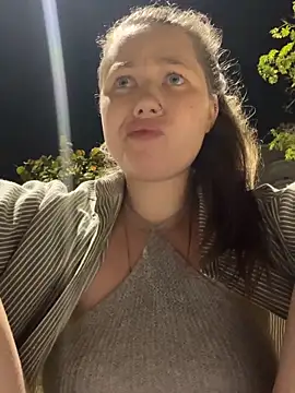 AsynaYuuki online show from 6, 2, 2026