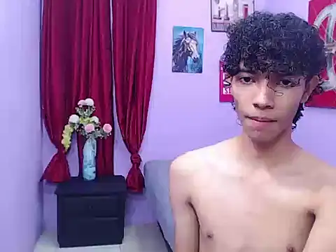 Snapshot of bigcock_twinks chatting on 10, 2, 2026 bigcock twinks online show from 10, 2, 2026