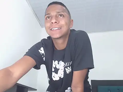 hotboyluxe online show from 26, 4, 2026