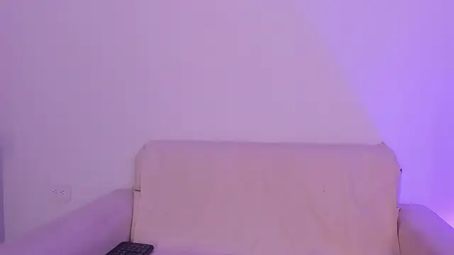 liorah wolf online show from 18, 3, 2026