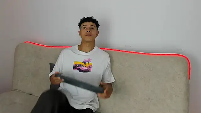  Alex Colton online show from 5, 4, 2026