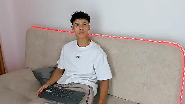  Alex Colton online show from 16, 5, 2026