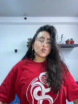 Snapshot of alisbloom chatting on 6, 2, 2026 alisbloom online show from 6, 2, 2026