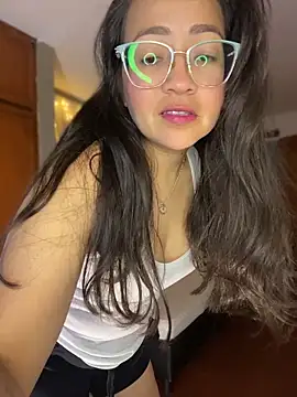 alisbloom online show from 10, 4, 2026