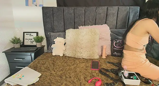 Snapshot of Petite_pepper chatting on 26, 2, 2026 Petite pepper online show from 26, 2, 2026