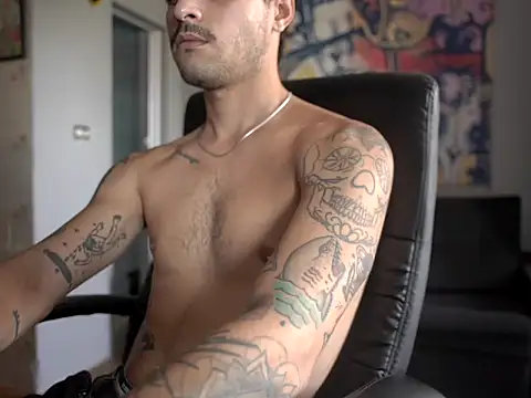 Snapshot of favdealer chatting on 20, 2, 2026 favdealer online show from 20, 2, 2026