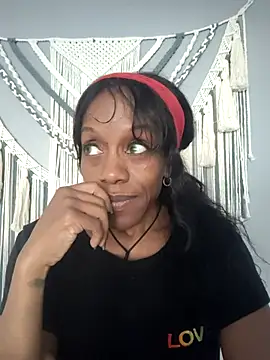 NatalieGainer goodies online show from 14, 4, 2026